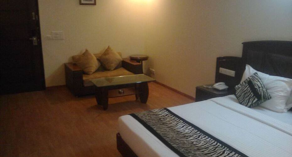 The Hotel Mys, New Delhi 1